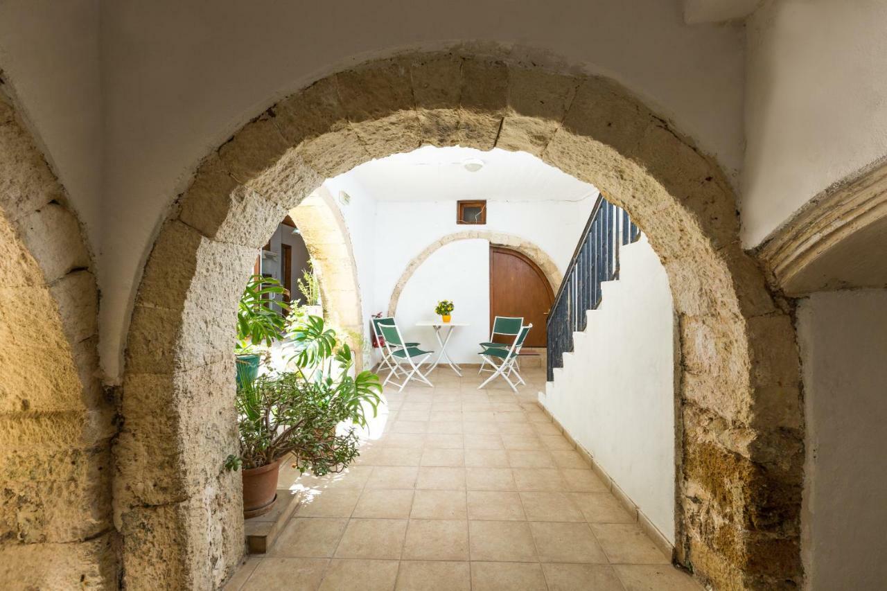 Lilys Apartments Rethymno Exterior foto